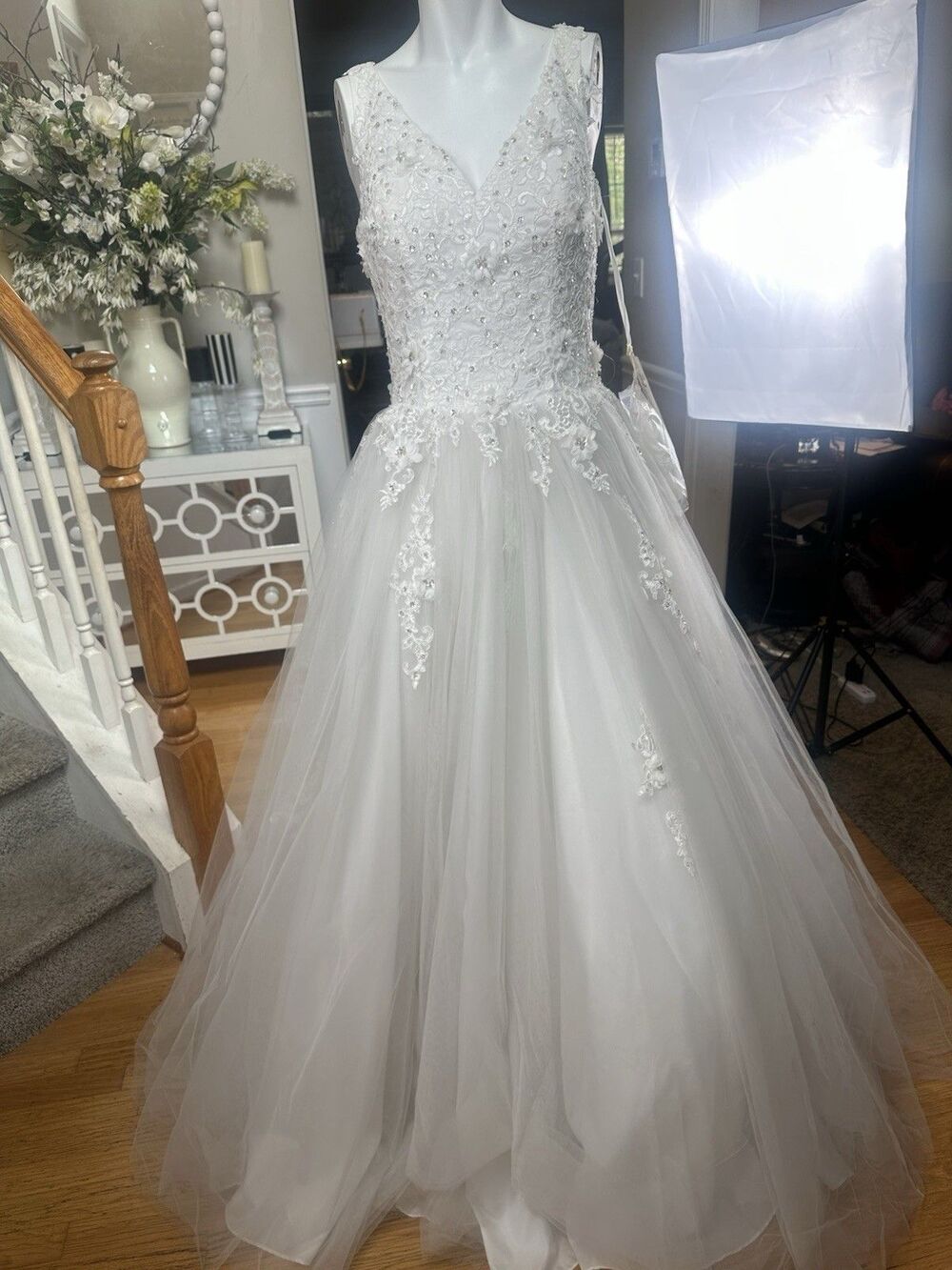 Dancing Queen #0079 Beaded Lace Elegant Tulle Bridal Gown Corset Back Sz L NWT